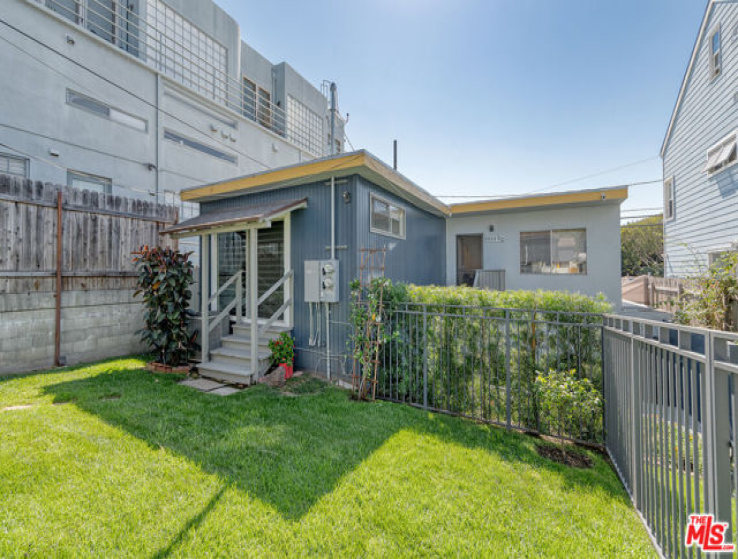  Income Home for Sale in Santa Monica, California