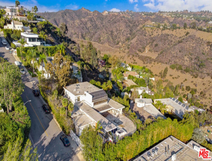 6 Bed Home for Sale in Beverly Hills, California