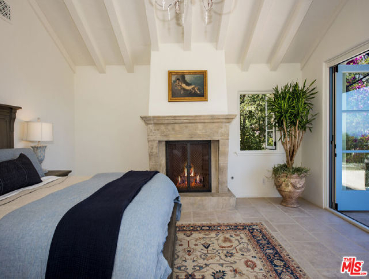 6 Bed Home to Rent in Montecito, California