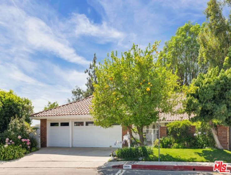 4 Bed Home for Sale in Los Angeles, California