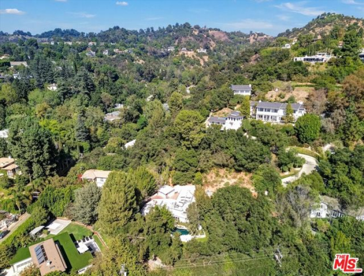 3 Bed Home for Sale in Beverly Hills, California