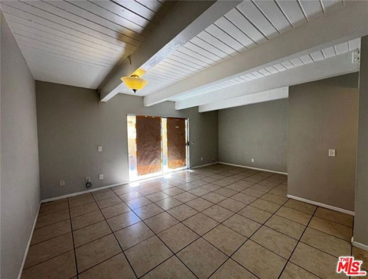 3 Bed Home to Rent in Lancaster, California