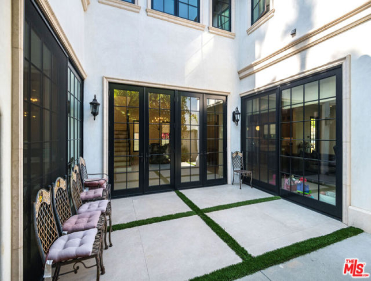 5 Bed Home for Sale in Beverly Hills, California