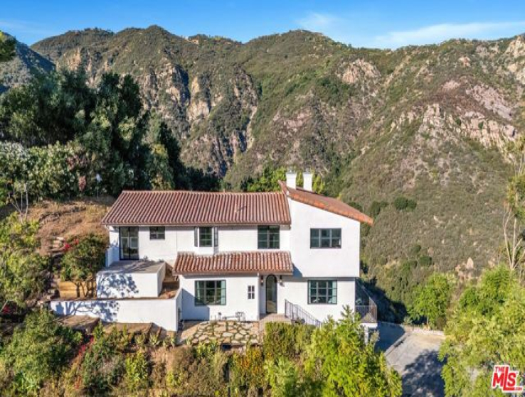 4 Bed Home for Sale in Malibu, California