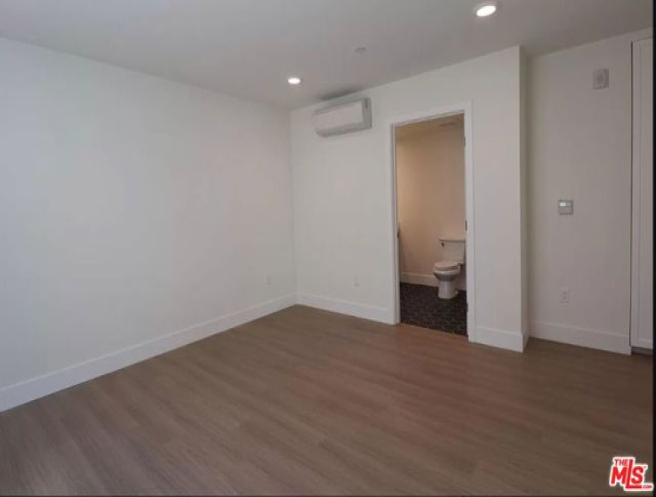 2 Bed Home to Rent in Los Angeles, California