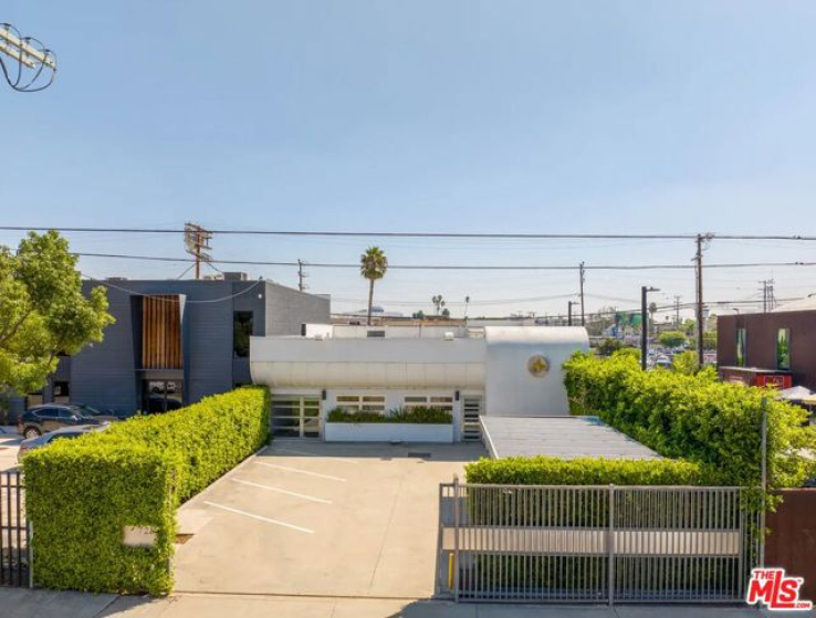  Commercial for Sale in Los Angeles, California