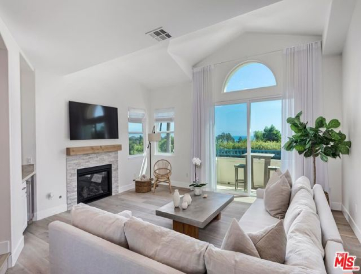 3 Bed Home for Sale in Malibu, California