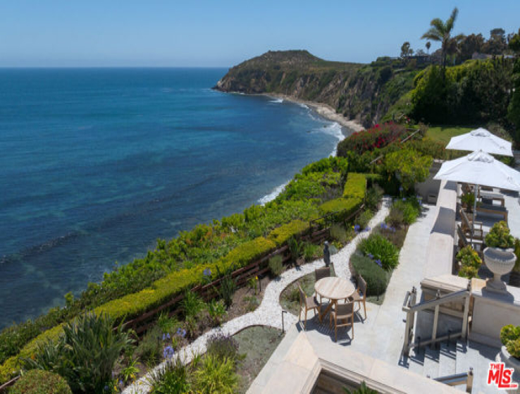 5 Bed Home for Sale in Malibu, California