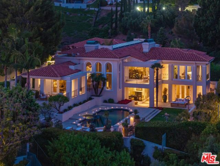 5 Bed Home for Sale in Beverly Hills, California