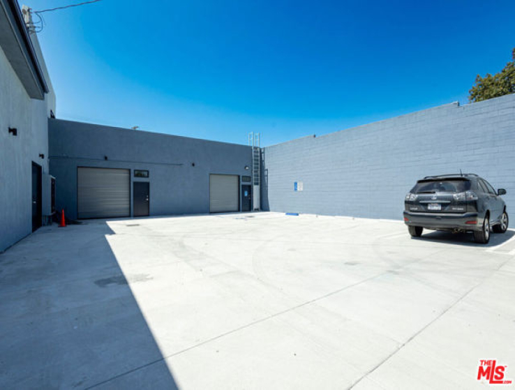  Commercial for Sale in Los Angeles, California