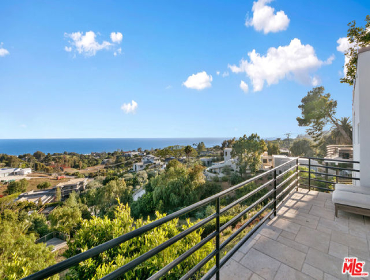 4 Bed Home for Sale in Malibu, California