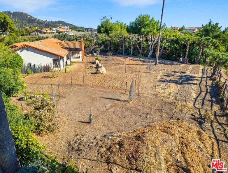 2 Bed Home for Sale in Malibu, California