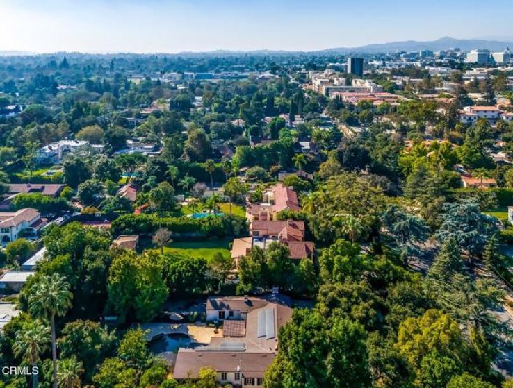 5 Bed Home for Sale in Pasadena, California