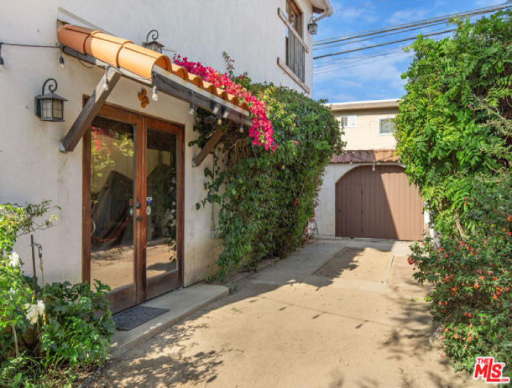 2 Bed Home for Sale in Los Angeles, California