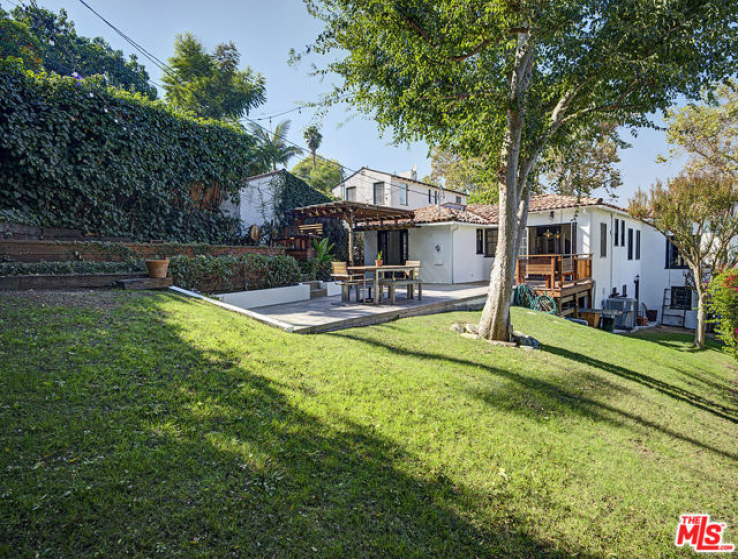 4 Bed Home to Rent in Los Angeles, California