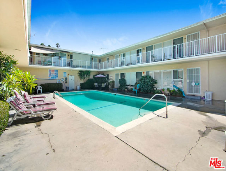  Income Home for Sale in Los Angeles, California