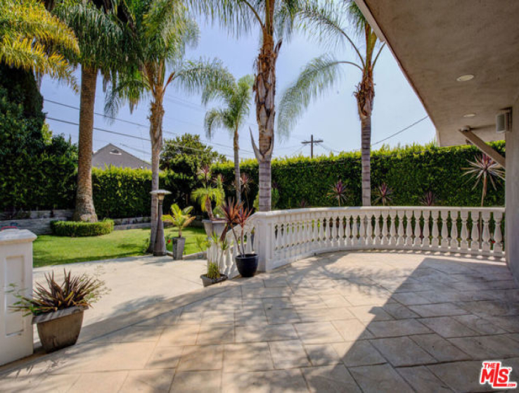 3 Bed Home to Rent in Los Angeles, California