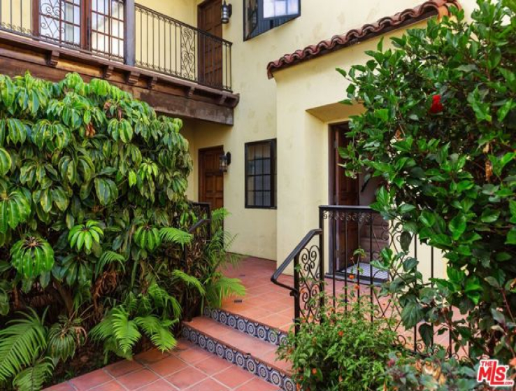  Income Home for Sale in Los Angeles, California