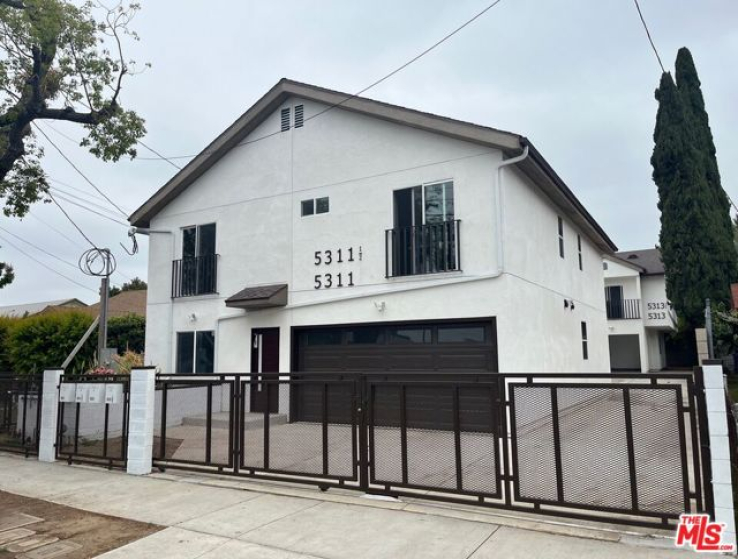 3 Bed Home to Rent in Los Angeles, California