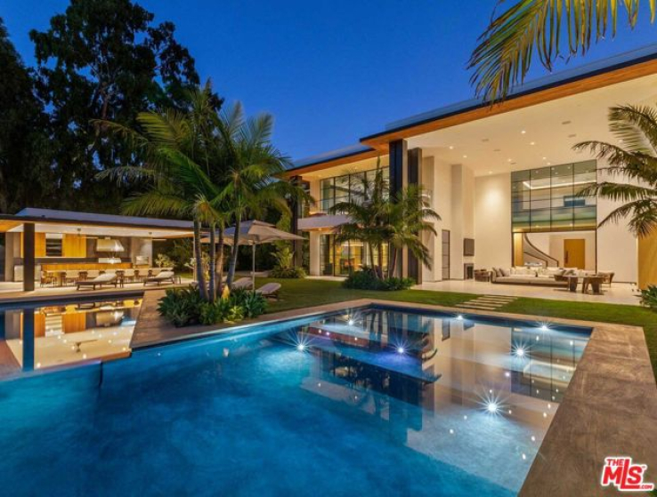 7 Bed Home for Sale in Santa Monica, California