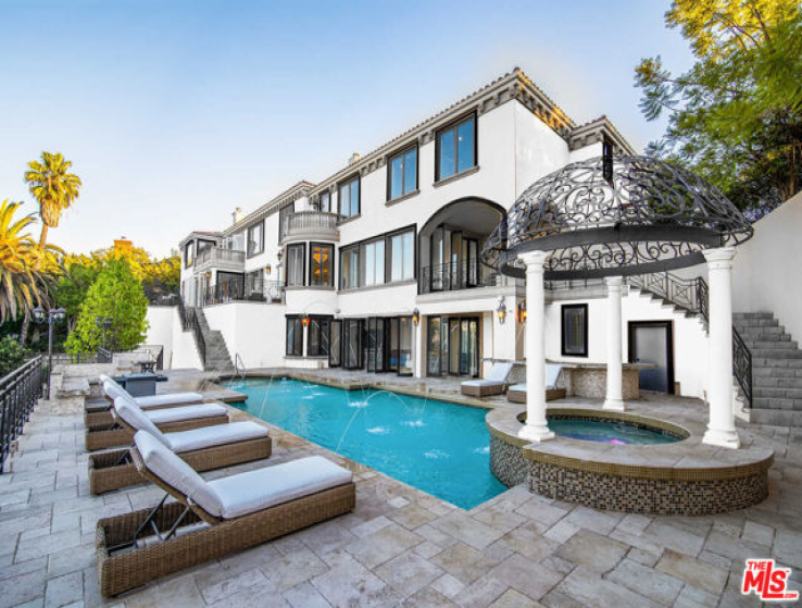 6 Bed Home for Sale in Beverly Hills, California