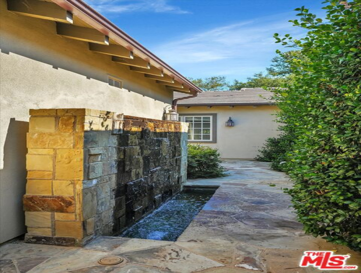 5 Bed Home for Sale in Agoura Hills, California