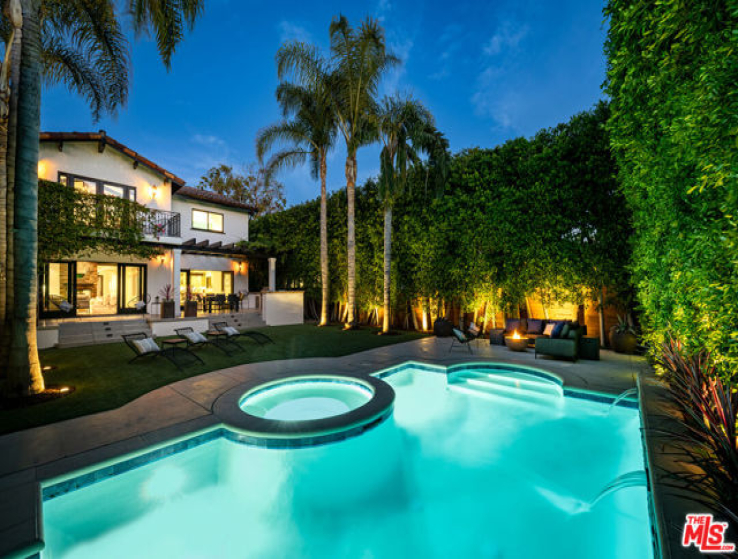 5 Bed Home for Sale in Los Angeles, California