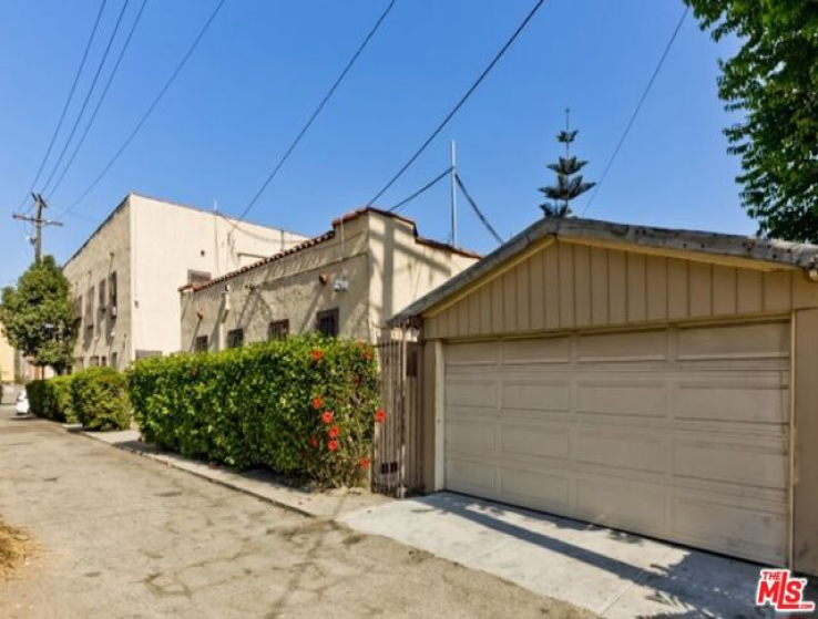  Income Home for Sale in Los Angeles, California