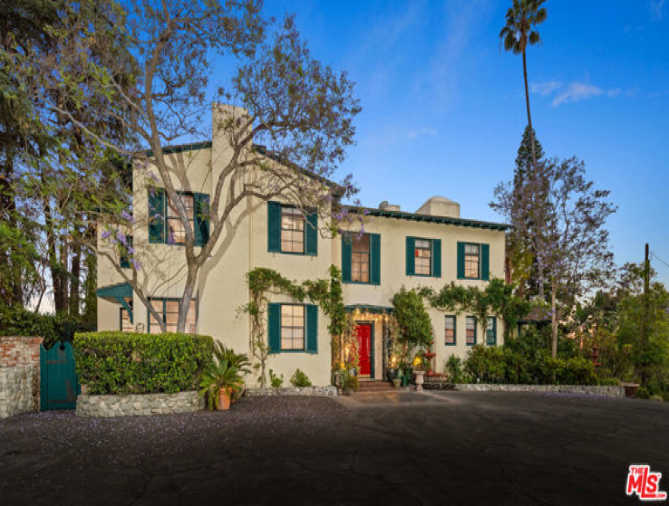 7 Bed Home for Sale in Los Angeles, California