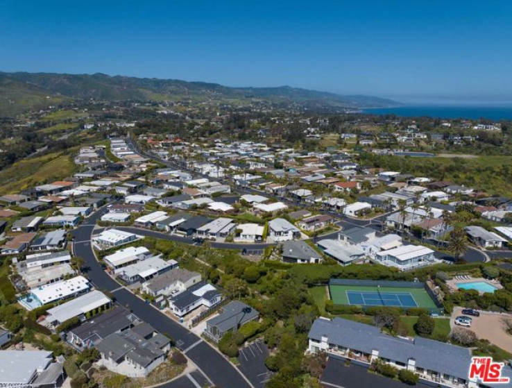 4 Bed Home for Sale in Malibu, California