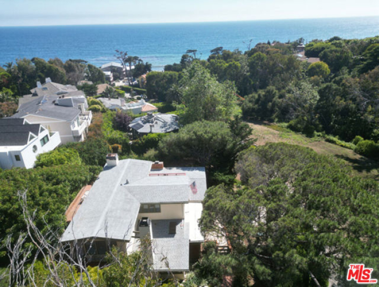 4 Bed Home for Sale in Malibu, California