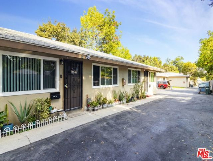  Income Home for Sale in Pasadena, California