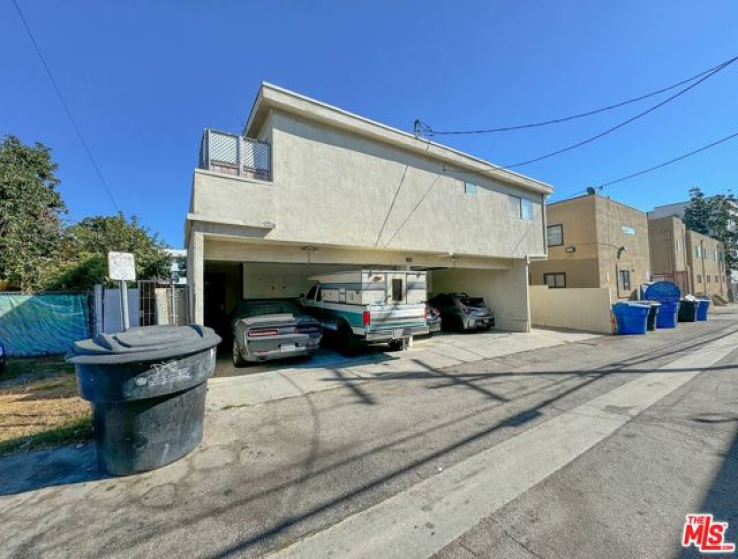  Income Home for Sale in Santa Monica, California