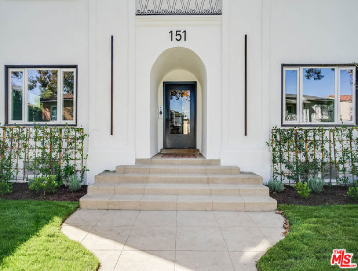  Home to Rent in Beverly Hills, California