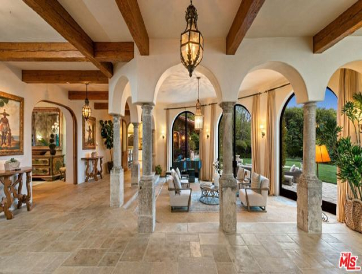 8 Bed Home for Sale in Pacific Palisades, California