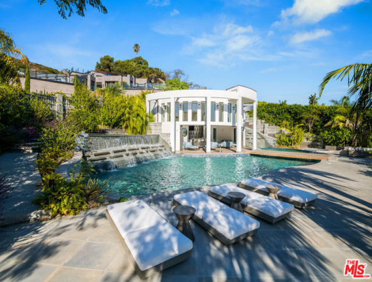 7 Bed Home for Sale in Malibu, California