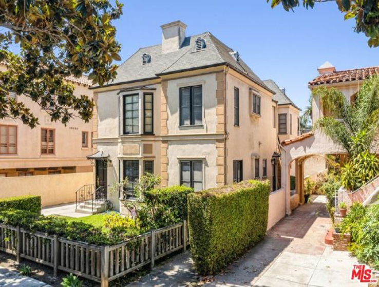  Income Home for Sale in Beverly Hills, California