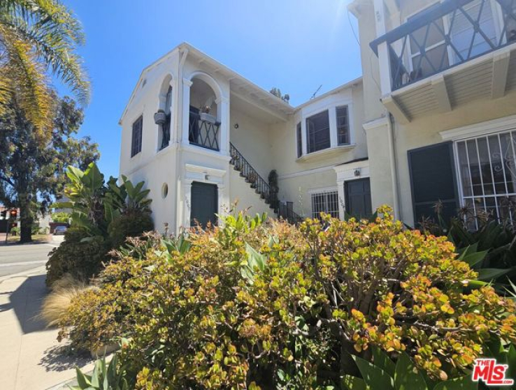 2 Bed Home to Rent in Los Angeles, California