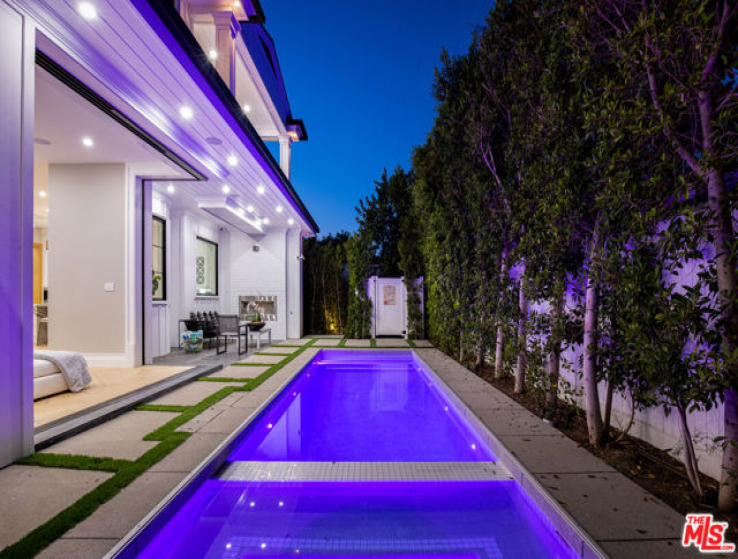 5 Bed Home to Rent in Los Angeles, California