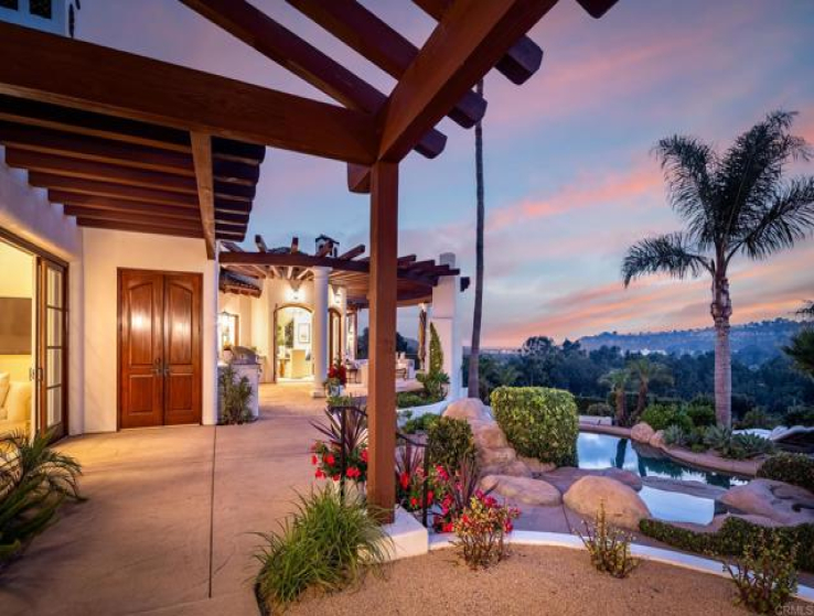 6 Bed Home for Sale in Rancho Santa Fe, California