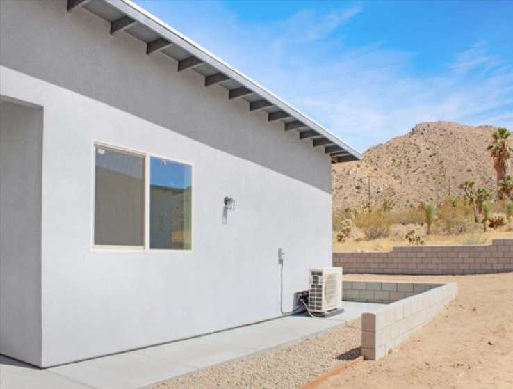 2 Bed Home to Rent in Joshua Tree, California