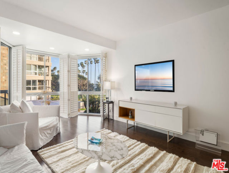 2 Bed Home for Sale in Santa Monica, California