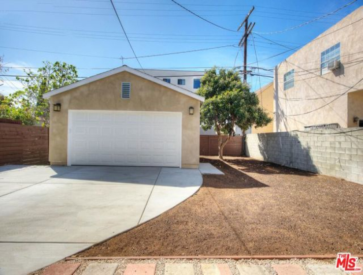  Income Home for Sale in Los Angeles, California