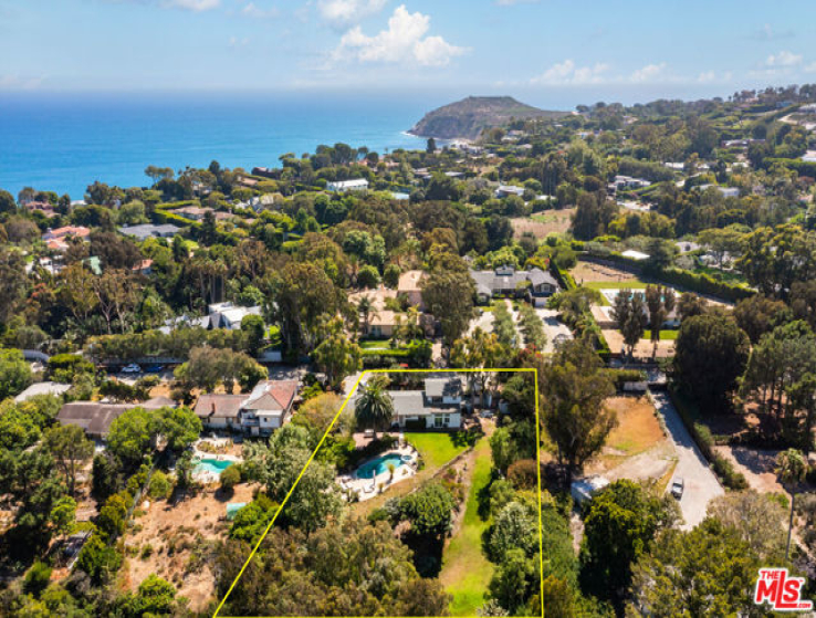 4 Bed Home for Sale in Malibu, California