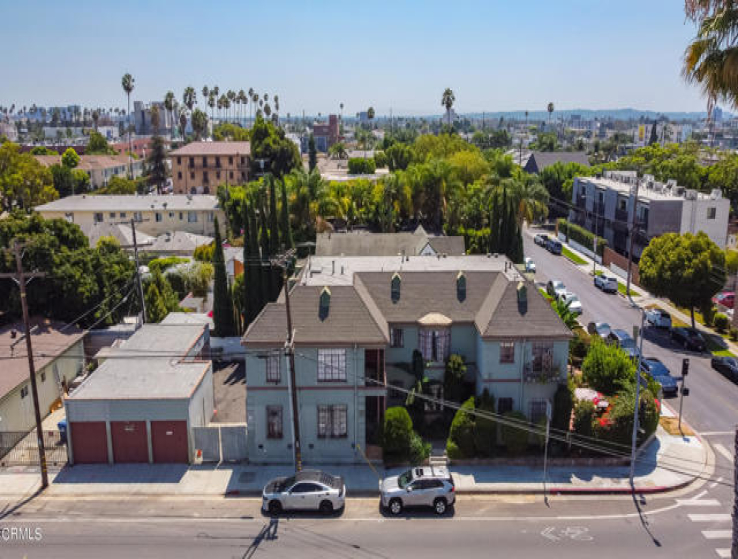  Income Home for Sale in Hollywood, California