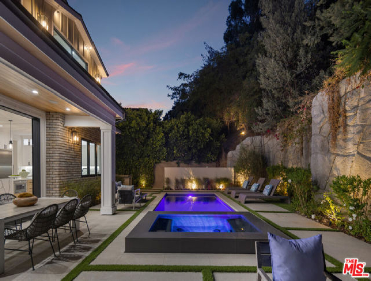 6 Bed Home for Sale in Beverly Hills, California