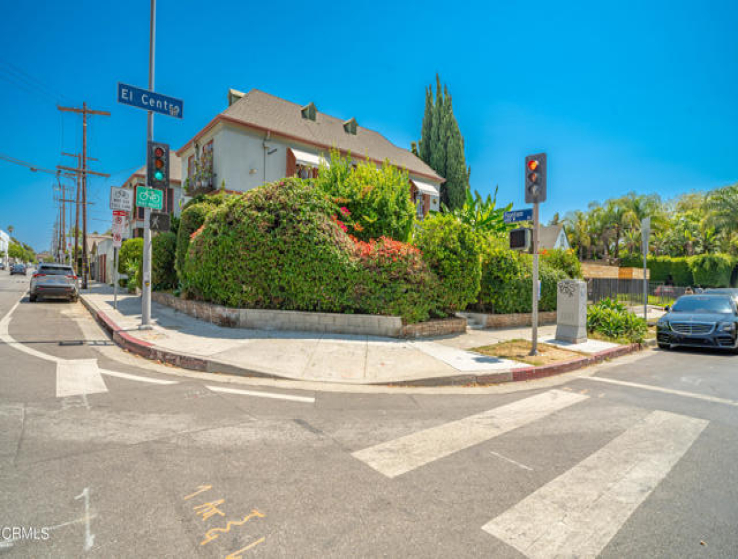  Income Home for Sale in Hollywood, California