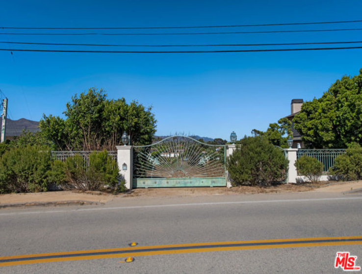  Land for Sale in Malibu, California