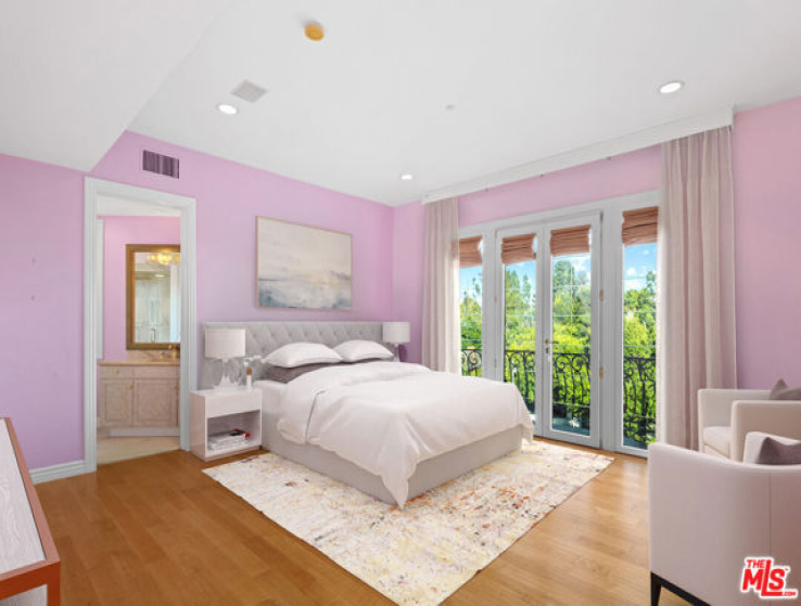 7 Bed Home for Sale in Beverly Hills, California