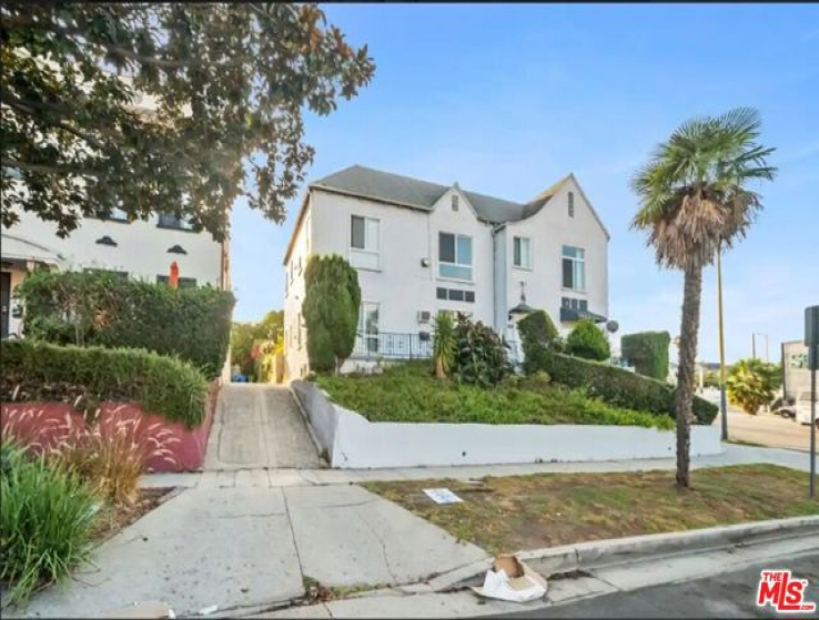  Income Home for Sale in Los Angeles, California